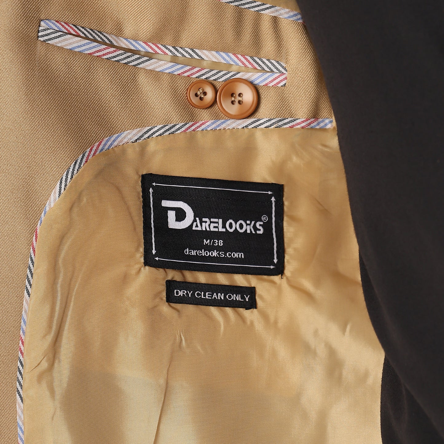 Close up of Darelooks men's blazer notch lapel classic tailoring detail in premium beige polyester fabric