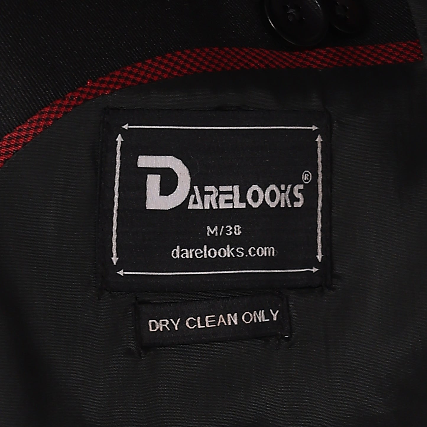 Notch lapel detail on Darelooks black blazer sharp formal styling in a versatile black tone