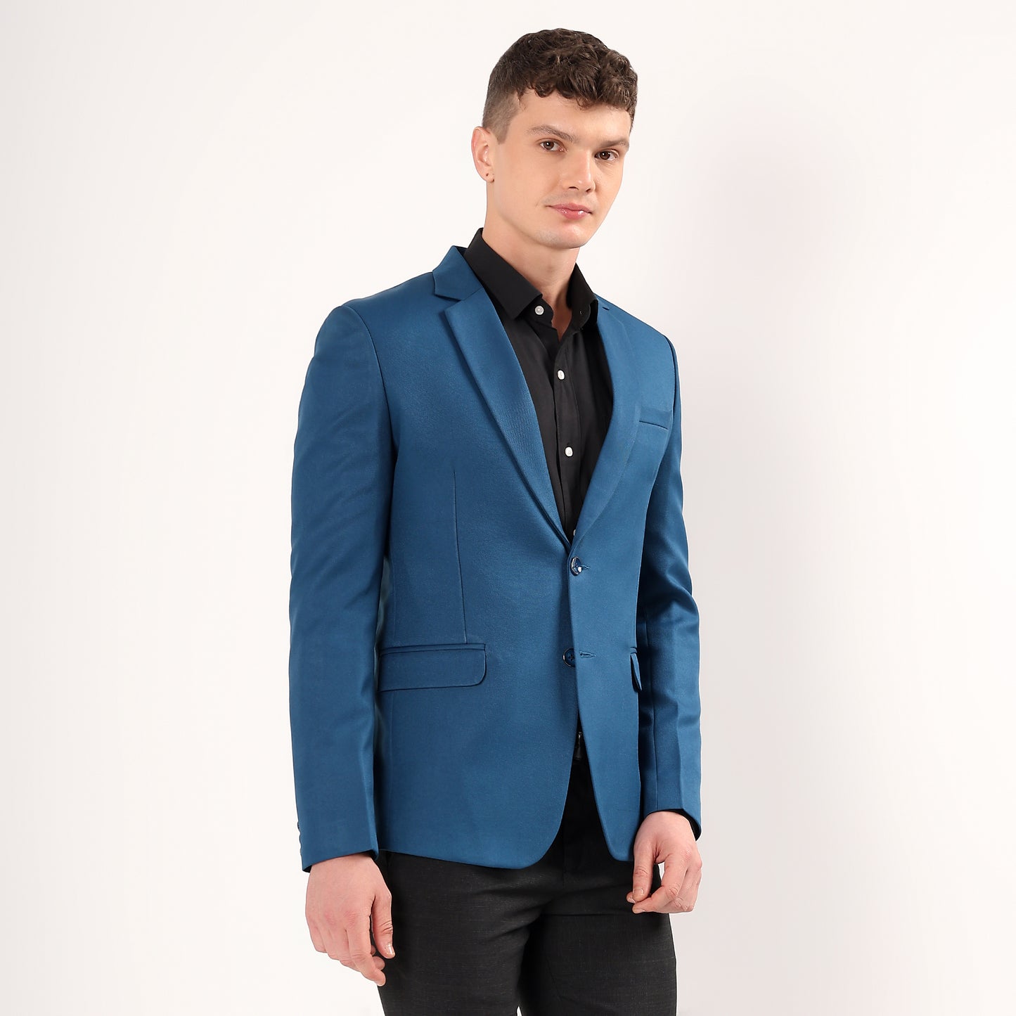 Darelooks peacock green blazer worn by model modern fit size 40 on 6'1 frame for festive style