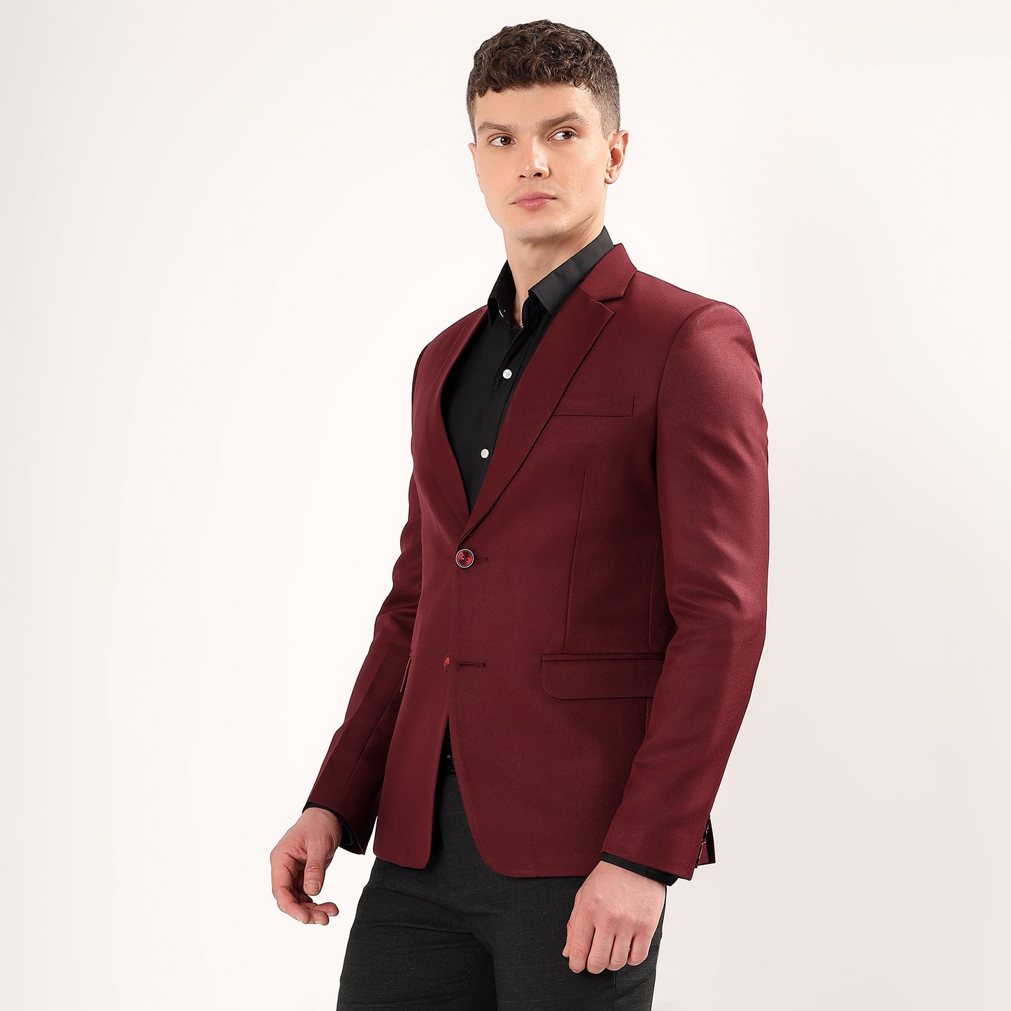 Two button closure detail on Darelooks wine blazer refined tailoring for upscale men’s fashion