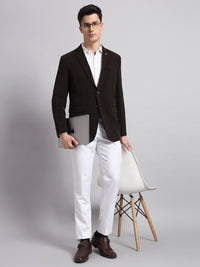 Timeless men’s fashion look with brown stretch blazer