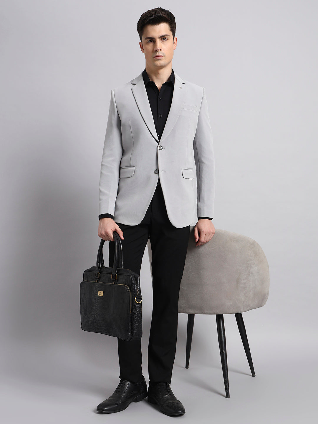 Stylish outfit featuring grey stretch blazer for men