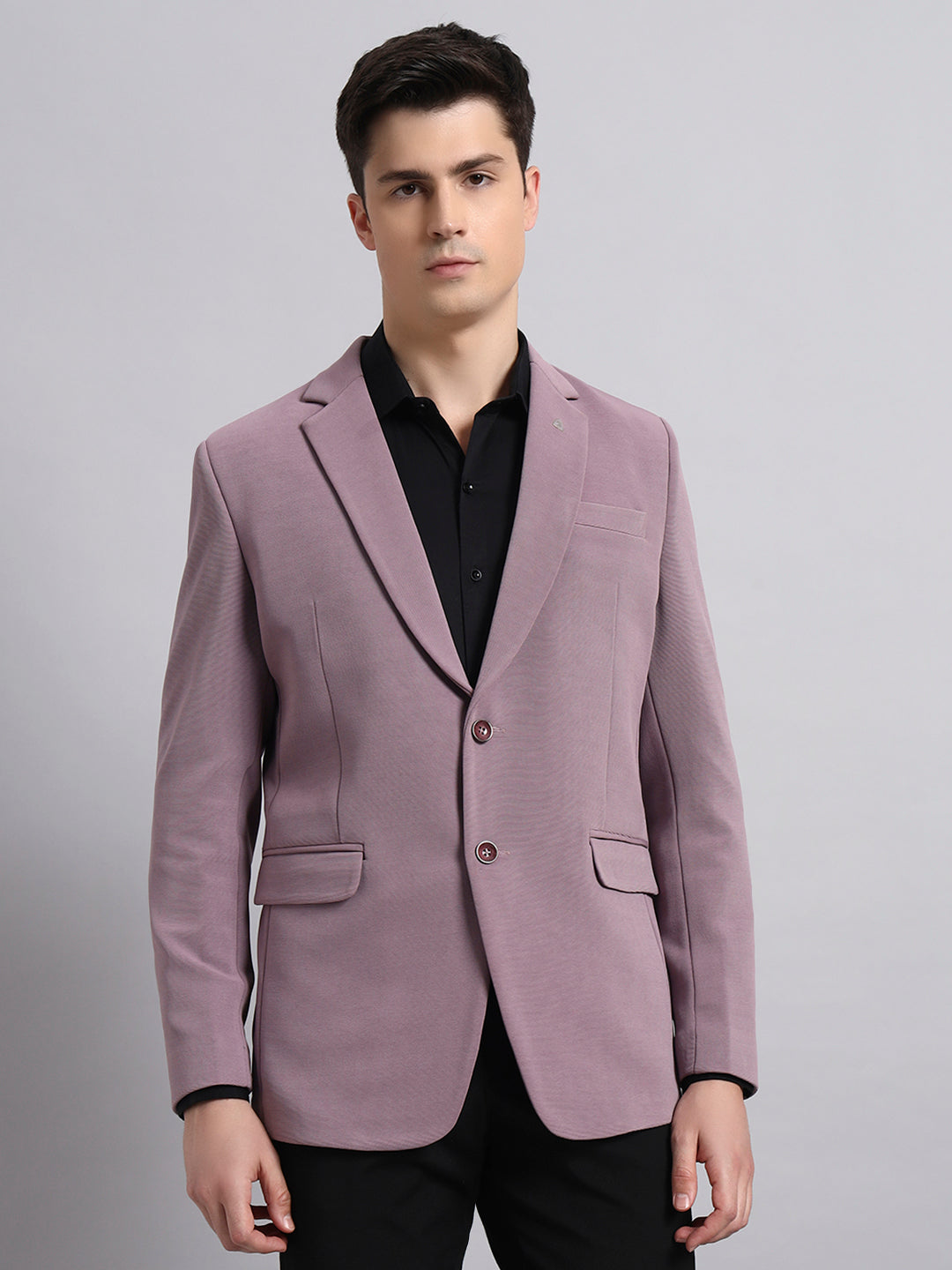Smart casual outfit with men’s pink stretch blazer