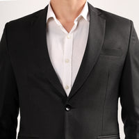 Model wearing Darelooks black blazer single breasted tailored design for weddings and upscale gatherings